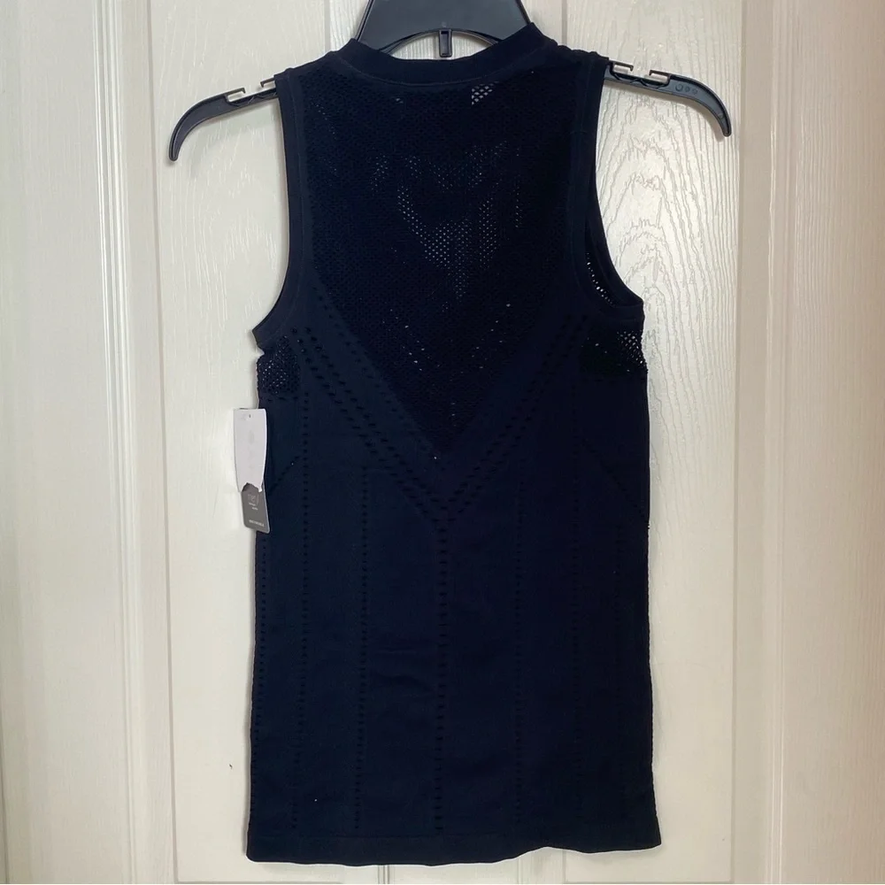 Athleta New Size XS Black Chafe Free Seemless Oxygen Workout Gym Tank Activewear - Picture 5 of 8